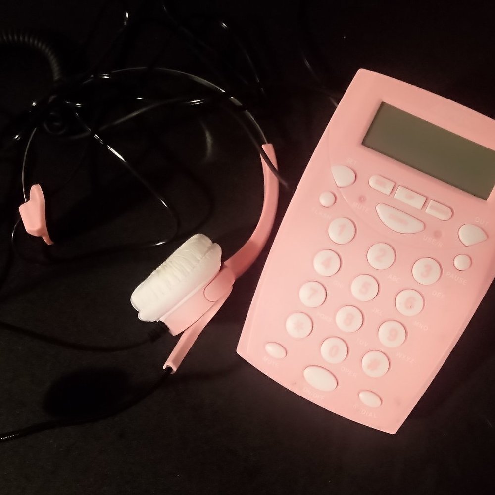 ***PINK DIALPAD/HEADSET TELEPHONE***BRAND NEW/NEVER USED***